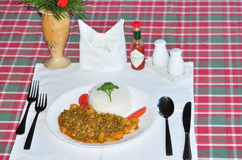 Read more about the article Ndegu Stew & Rice